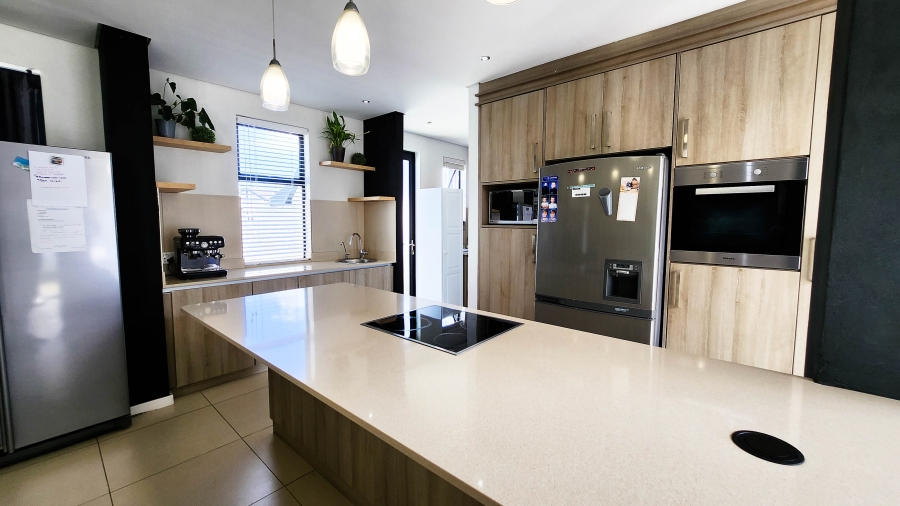 To Let 3 Bedroom Property for Rent in Sitari Country Estate Western Cape